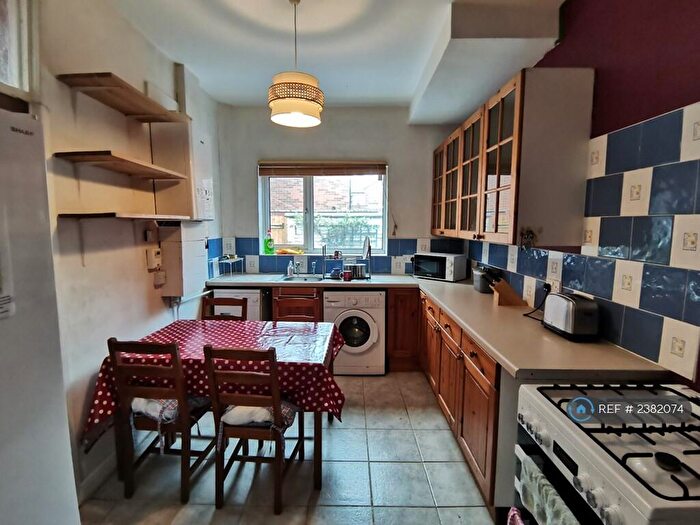 3 Bedroom Terraced House To Rent In Haydn Avenue, Manchester, M14