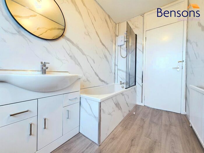 2 Bedroom Flat To Rent In Tummel Green, Village, East Kilbride, South Lanarkshire, G74