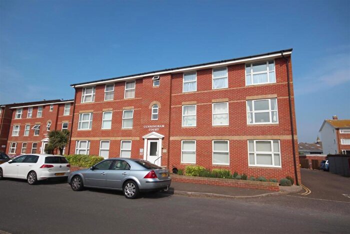 1 Bedroom Flat To Rent In Cunningham Ct, Seaford, BN25