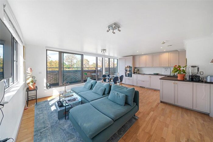 1 Bedroom Flat To Rent In Norwood Road, London, SE24