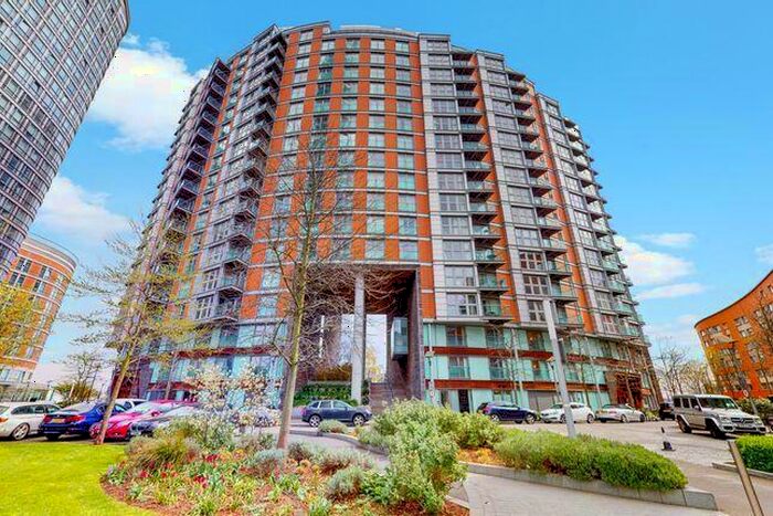 2 Bedroom Apartment To Rent In New Providence Wharf, Fairmont Avenue, Blackwall, Canary Wharf, London, E14