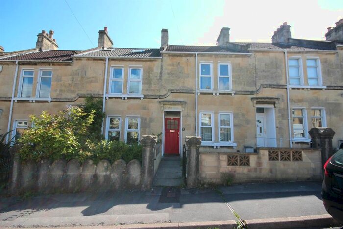 5 Bedroom Terraced House To Rent In West Avenue, Bath, BA2