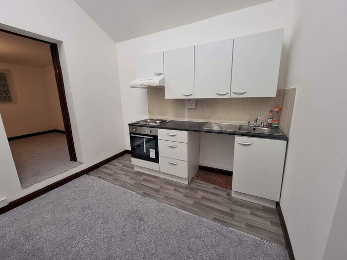 Studio To Rent In St. Mary's Road, London, SE25
