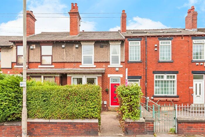 3 Bedroom Terraced House For Sale In Dewsbury Road, Wakefield, WF2