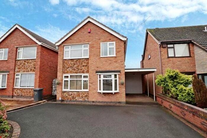 3 Bedroom Detached House To Rent In Chetwynd Drive, Nuneaton, Warwickshire, CV11