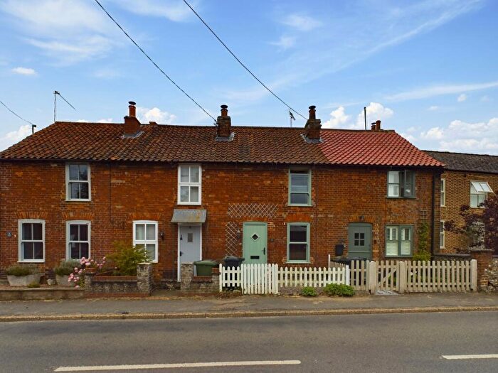 2 Bedroom Cottage For Sale In Castle Acre Road, Great Massingham, King's Lynn, PE32