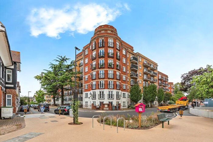 2 Bedroom Flat For Sale In Handel Road, Polygon, Southampton, Hampshire, SO15