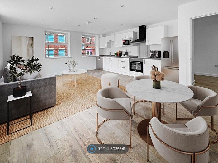 2 Bedroom Flat To Rent In Oriel House, Northampton, NN1