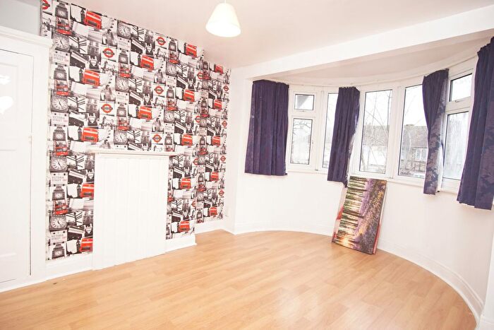 4 Bedroom Terraced House To Rent In William Street, Reading, RG1
