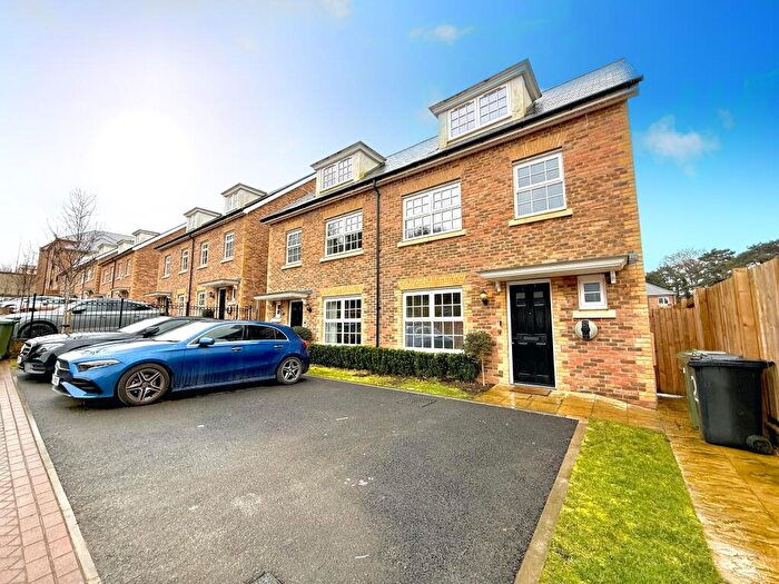 4 Bedroom House To Rent In Watermark Road, Maidstone, ME14