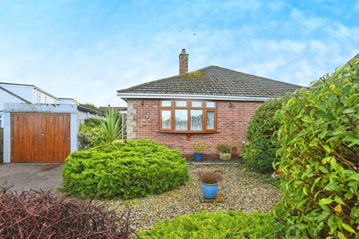 2 Bedroom Bungalow To Rent In Caversham Close, Swindon, SN3