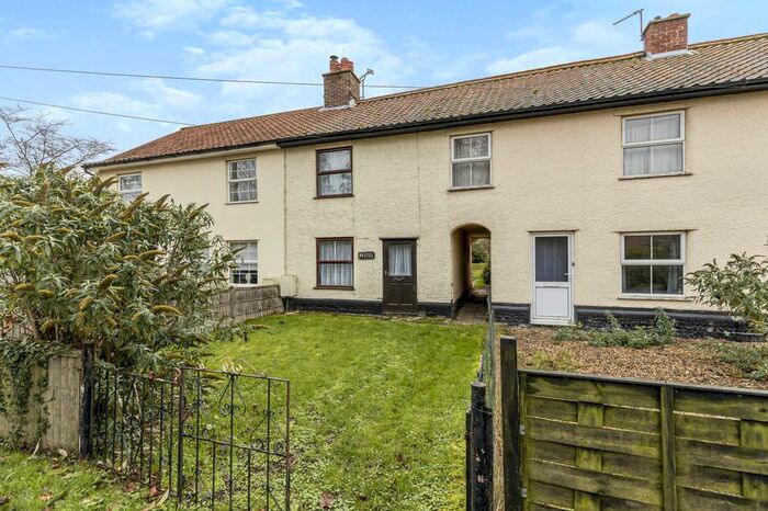 2 Bedroom Terraced House For Sale In Northacre, Caston, Attleborough, Norfolk, NR17