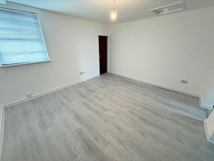 1 Bedroom Flat To Rent In Long Lane, Warrington, Cheshire, WA2