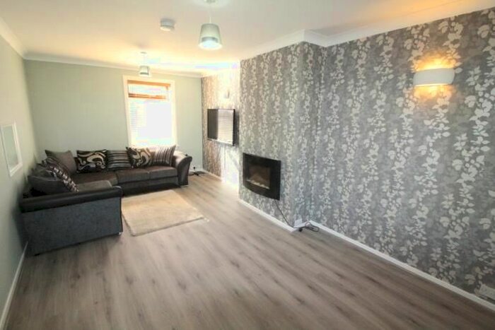 2 Bedroom Terraced House To Rent In Strathmore Drive, Aberdeen, AB16