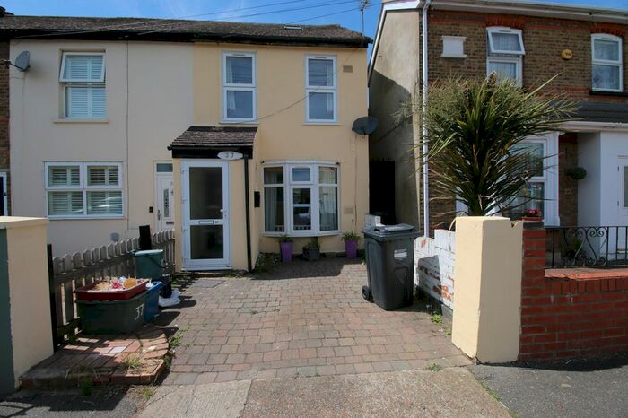 3 Bedroom Terraced House To Rent In Tachbrook Road, Feltham, Greater London, TW14