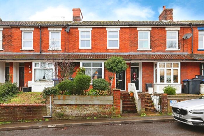 2 Bedroom Terraced House For Sale In Ashfield Road, Salisbury, SP2