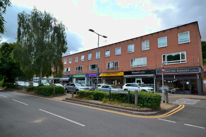 2 Bedroom Flat To Rent In A New Parade, Chorleywood, Rickmansworth, Hertfordshire, WD3