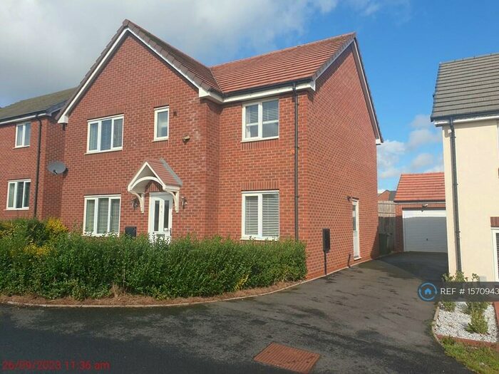 6 Bedroom Detached House To Rent In Hawling Street, Redditch, B97