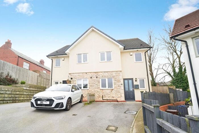 3 Bedroom Semi Detached House For Sale In Barden Drive, Barnsley, S75