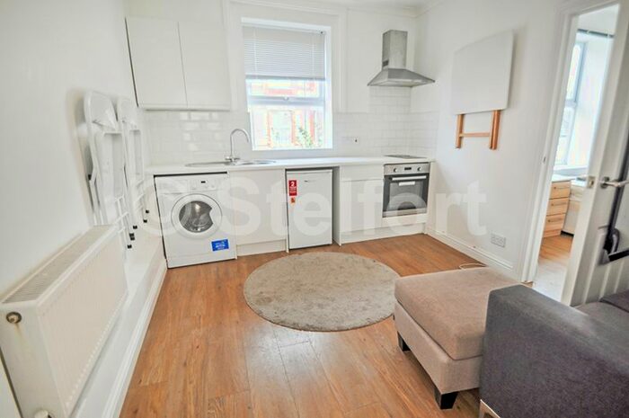 Studio To Rent In Lidyard Road, London, N19
