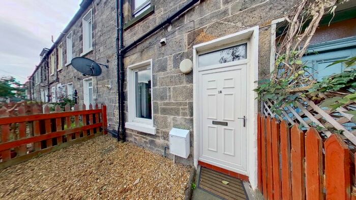 2 Bedroom Flat To Rent In Ashville Terrace, Lochend, Edinburgh, EH6