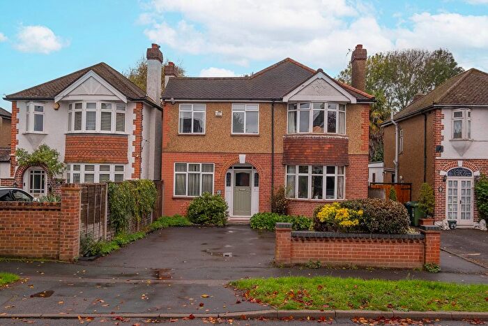 5 Bedroom Detached House For Sale In Squires Bridge Road, Shepperton, TW17