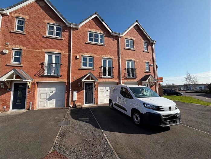 4 Bedroom Town House For Sale In Nightingale Drive, Stockton-On-Tees, TS19