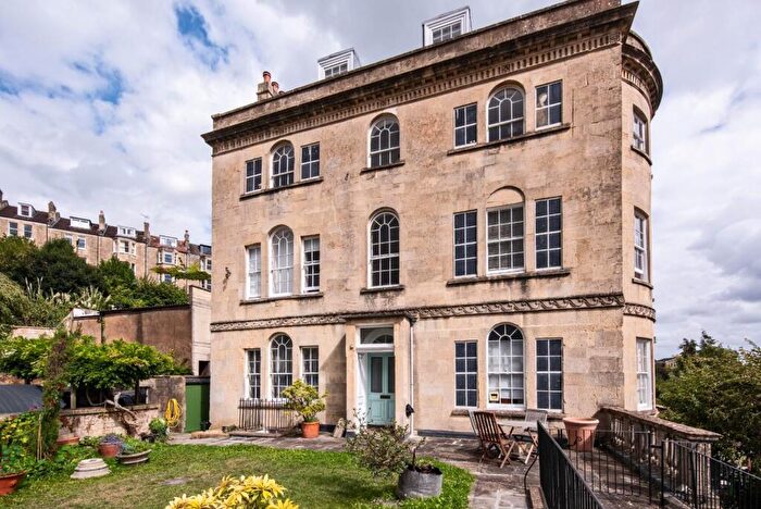 1 Bedroom Apartment For Sale In Upper East Hayes, Bath, BA1