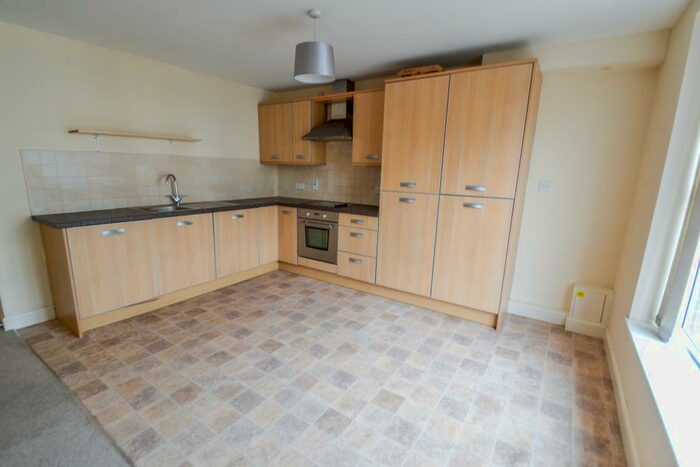 2 Bedroom Flat To Rent In Kings Court, Wright Street, Hull, HU2
