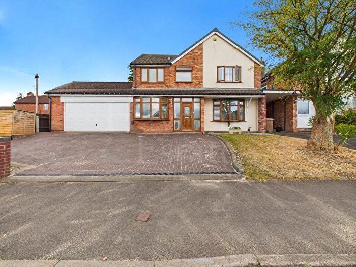 4 Bedroom Link Detached House For Sale In Ironside Close, Bewdley, DY12