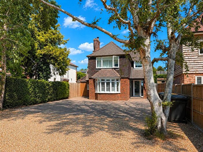 4 Bedroom Detached House For Sale In Portchester Road, Portchester, PO16