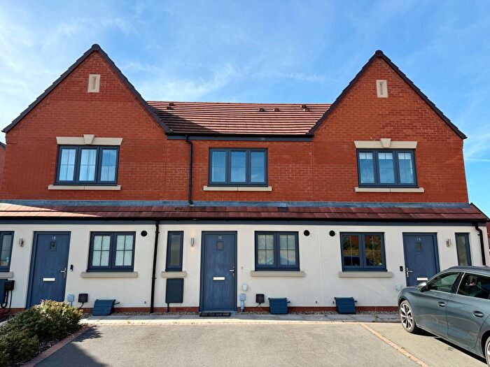 2 Bedroom Property To Rent In Savanna Way, Leamington Spa, CV33