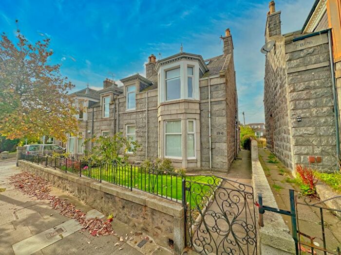 4 Bedroom Flat To Rent In Clifton Road, Hilton, Aberdeen, AB24