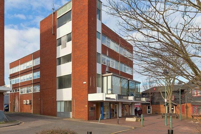 1 Bedroom Flat To Rent In Thames House, Roman Square, Sittingbourne, Kent, ME10