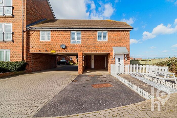 2 Bedroom Flat For Sale In Laurel Road, Minster, ME12