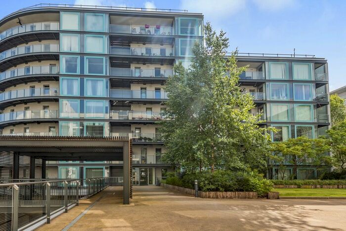 1 Bedroom Flat To Rent In Station Approach, Hayes, UB3