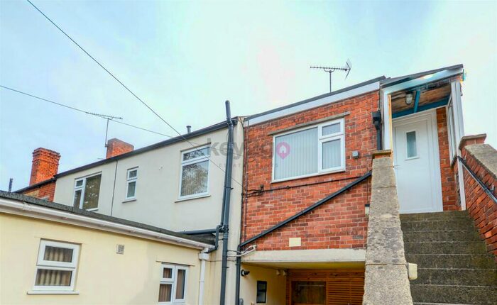 2 Bedroom Flat To Rent In High Street, Beighton, S20