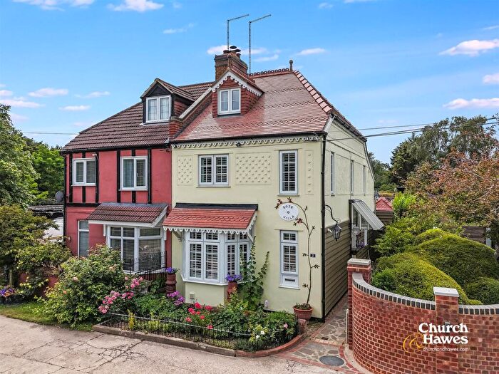 4 Bedroom Semi-Detached House For Sale In Scalby Road, Southminster, CM0