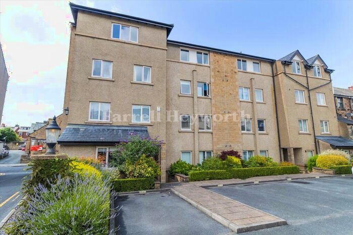 2 Bedroom Flat To Rent In Regency Court, Queen Street, Lancaster, LA1