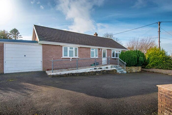 2 Bedroom Bungalow For Sale In Cross Inn, New Quay, SA44