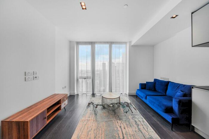 1 Bedroom Flat To Rent In Amory Tower, London, E14