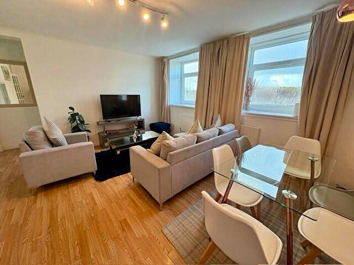 2 Bedroom Apartment To Rent In Fairwater Road, Llandaff, Cardiff, CF5