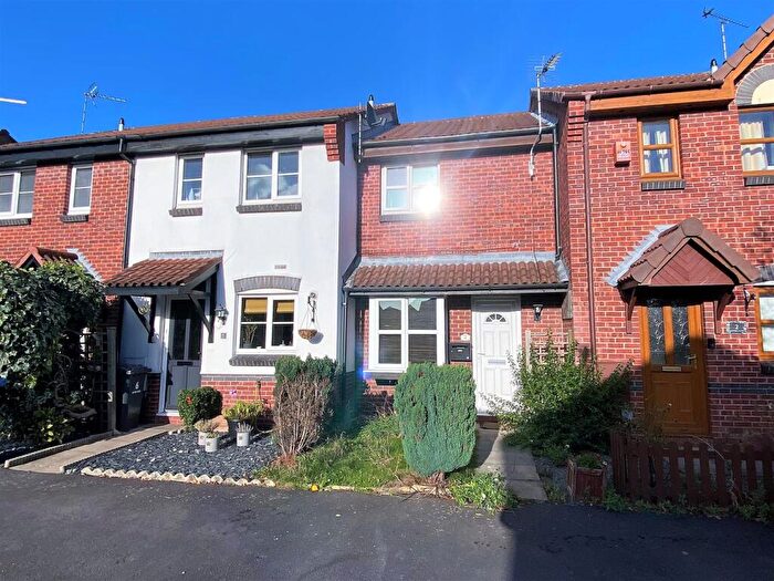 2 Bedroom Terraced House To Rent In Maytree Close, Oakwood, Derby, DE21