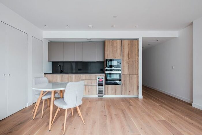 1 Bedroom Flat To Rent In Jaspers Walk, London, N1