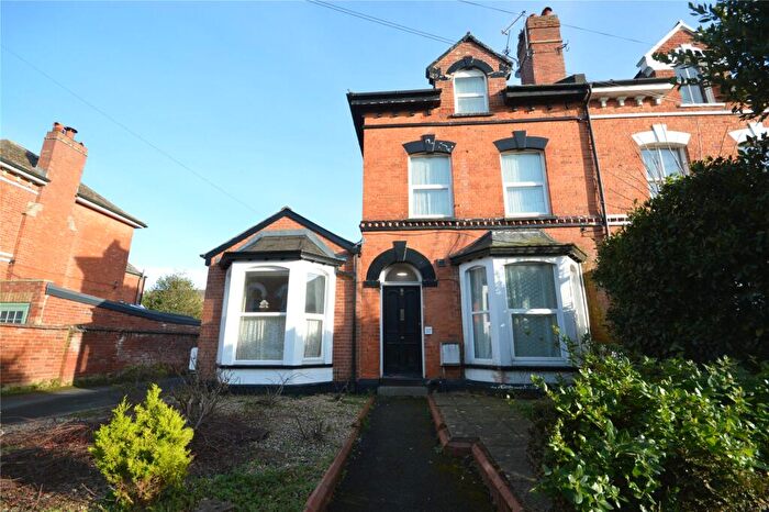1 Bedroom Flat For Sale In Queens Road, Exeter, Devon, EX2