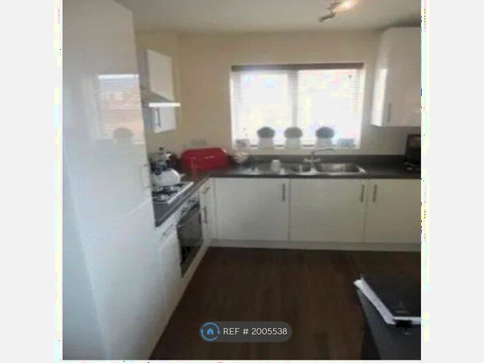 2 Bedroom Flat To Rent In Herbert James Close, Smethwick, B66