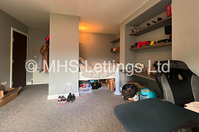 Studio To Rent In Room, Midland Road, Leeds, LS6