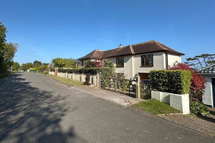 4 Bedroom Detached House For Sale In Salisbury Road, St Margarets Bay, CT15