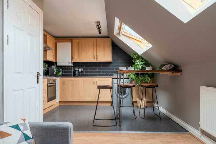 5 Bedroom Flat To Rent In Dean Street, Stoke, Coventry, CV2