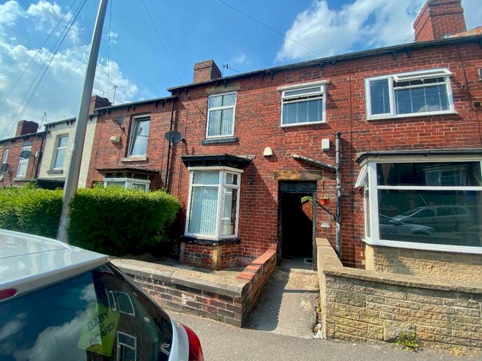 3 Bedroom Terraced House To Rent In Manor Lane, Sheffield, S2